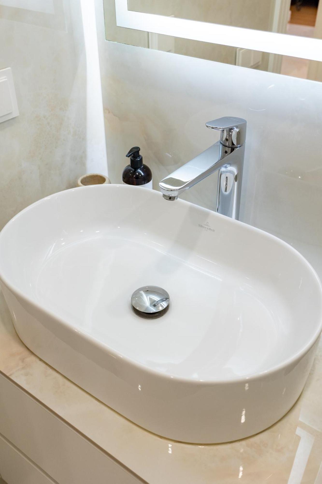 Luxury Central Apartment In Putvinskio Street كاوناس المظهر الخارجي الصورة