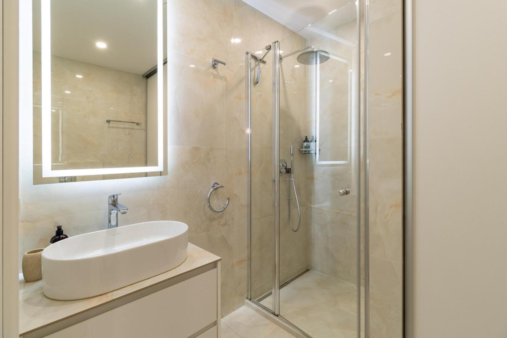 Luxury Central Apartment In Putvinskio Street كاوناس المظهر الخارجي الصورة